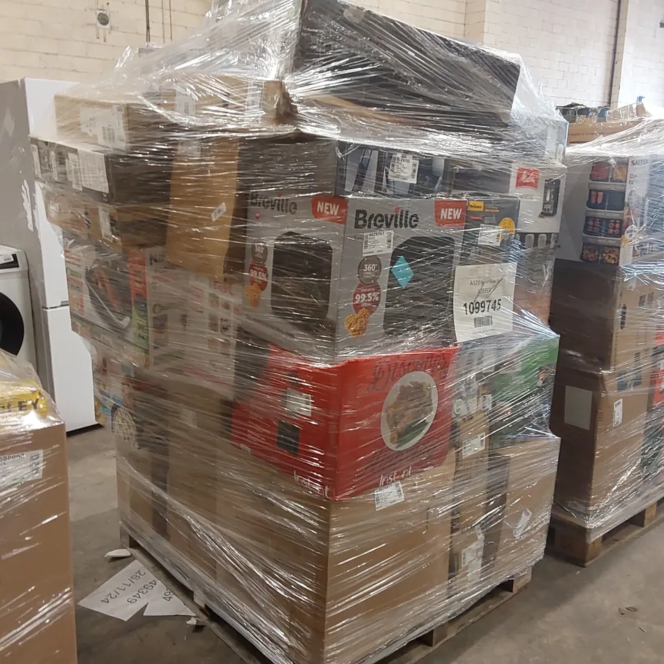 PALLET OF APPROXIMATELY 35 UNPROCESSED RAW RETURN HOUSEHOLD AND ELECTRICAL GOODS TO INCLUDE;