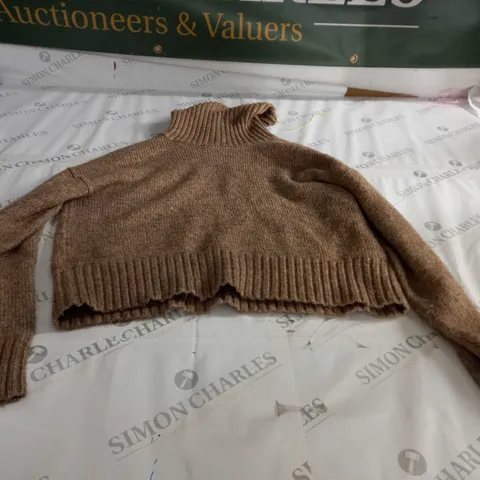 BEIGE COTTON ROLL NECK - S