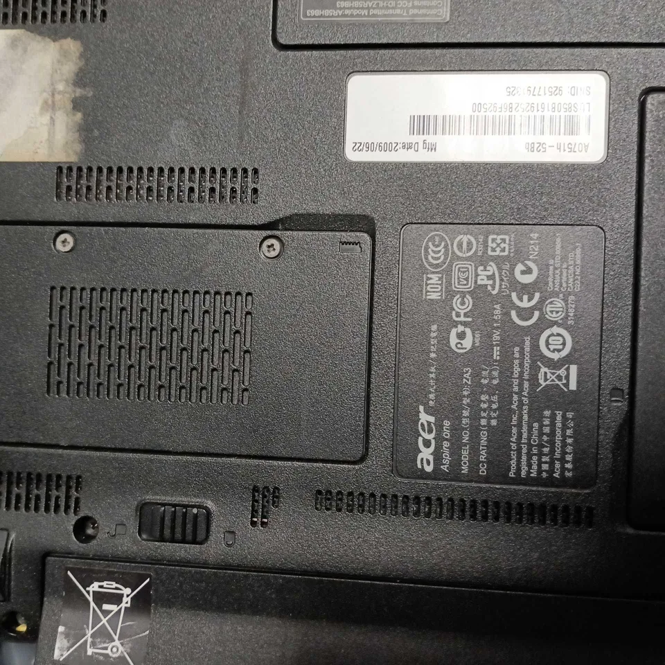 ACER ASPIRE ONE BLUE NETBOOK – LAPTOP