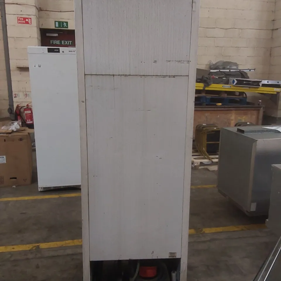 TRUE T-19E SINGLE DOOR COMMERCIAL REFRIGERATOR