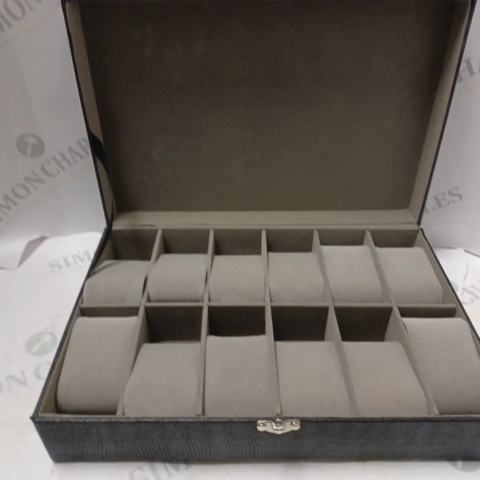 PERSONALISED 12 PIECE WATCH BOX - DAMAGED RRP £39.99