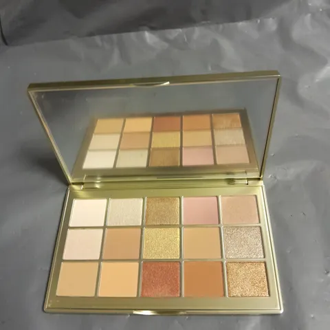 NO7 EYESHADOW PALETTE