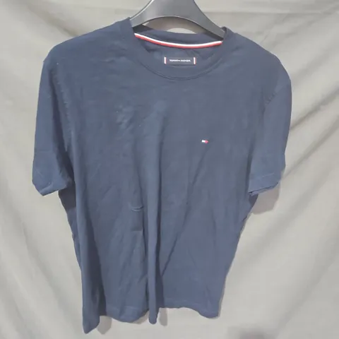 TOMMY HILFIGER MEN'S NAVY T-SHIRT SIZE S