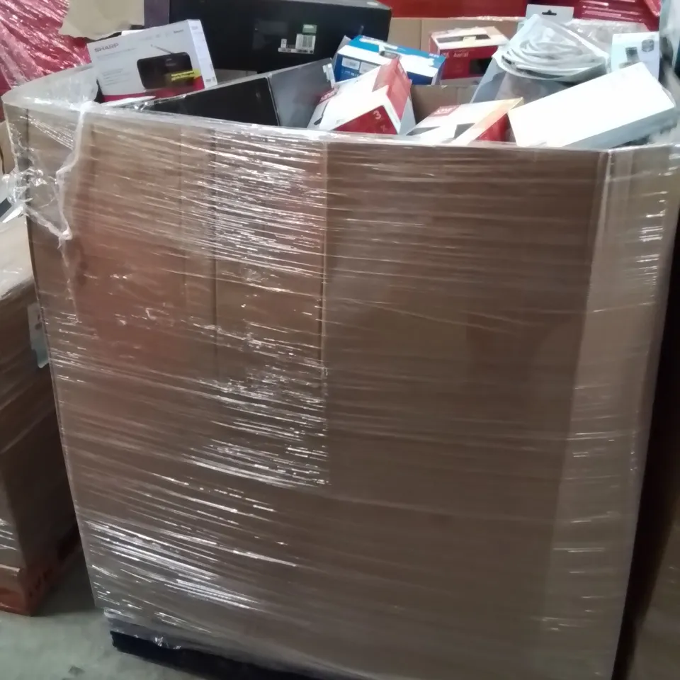 PALLET CONTAINING VERY LARGE AMOUNT OF SPEAKERS, HEADPHONES, KEYBOARDS AND OTHER ELECTRONIC ITEMS