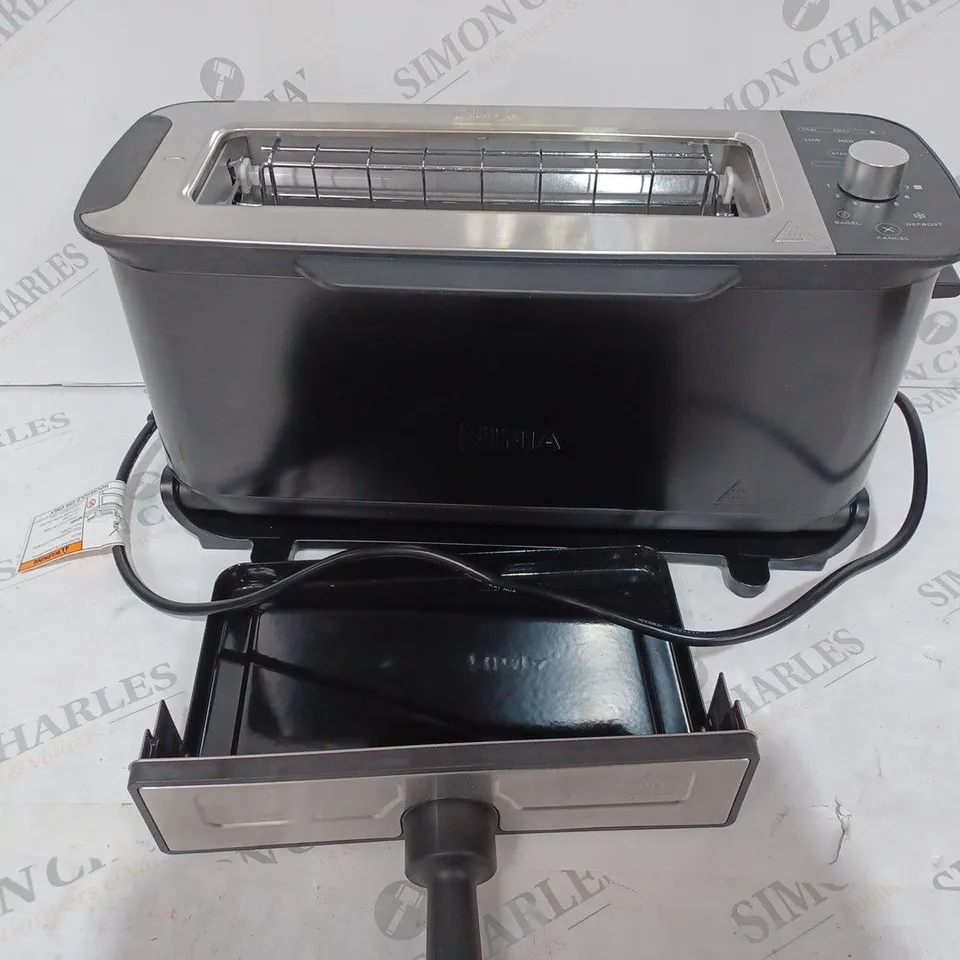 BOXED NINJA 2-IN-1 TOASTER & GRILL ST100UK
