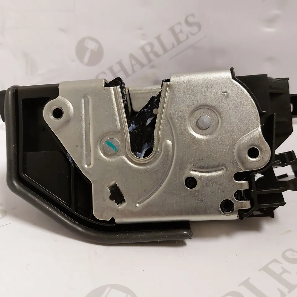 LEFT HAND SIDE DOOR LOCK ACTUATOR - MODEL UNKNOWN