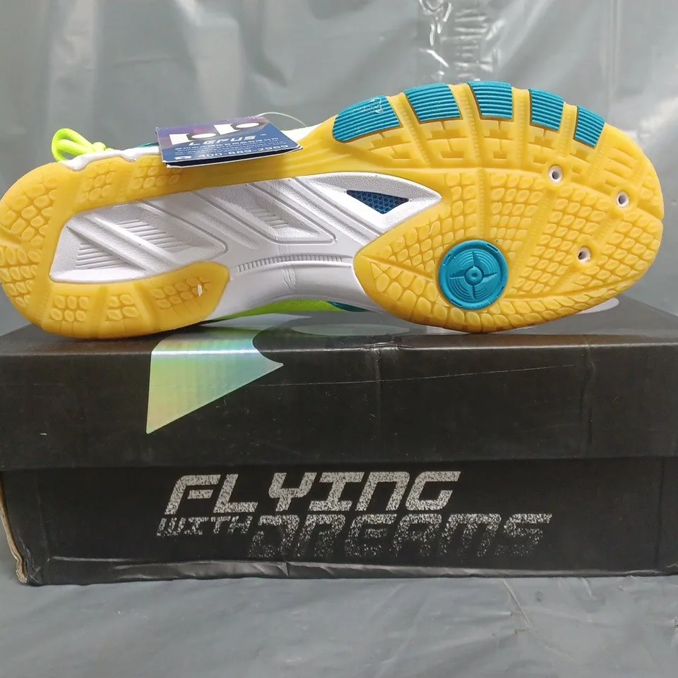 BOXED PAIR OF LEFUS TABLE TENNIS SHOES IN GREEN/BLUE SIZE UK 8