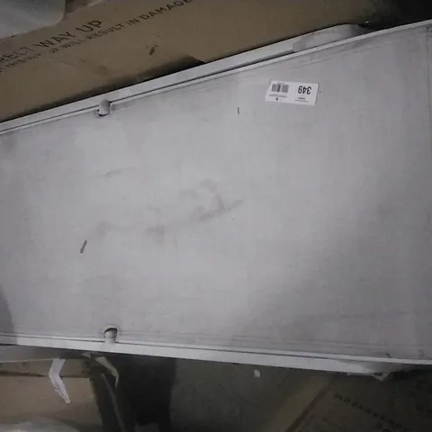 DESIGNER WHITE OUTDOOR LOUNGER 