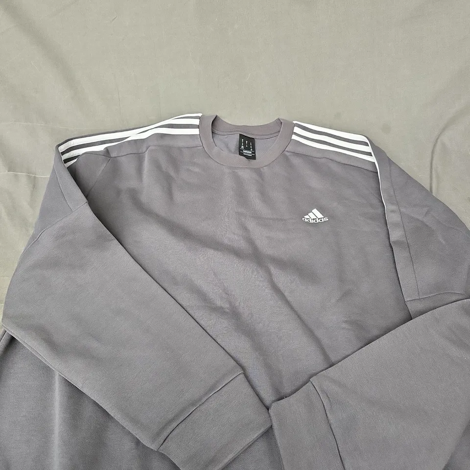 ADIDAS GREY SWEATSHIRT – UK XL