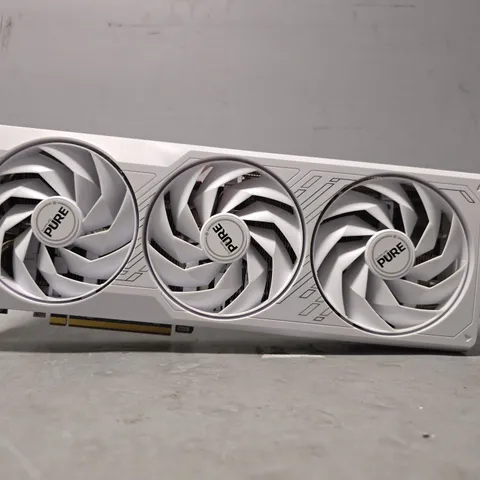BOXED AMD RADEON RX7800XT GRAPHICS CARD
