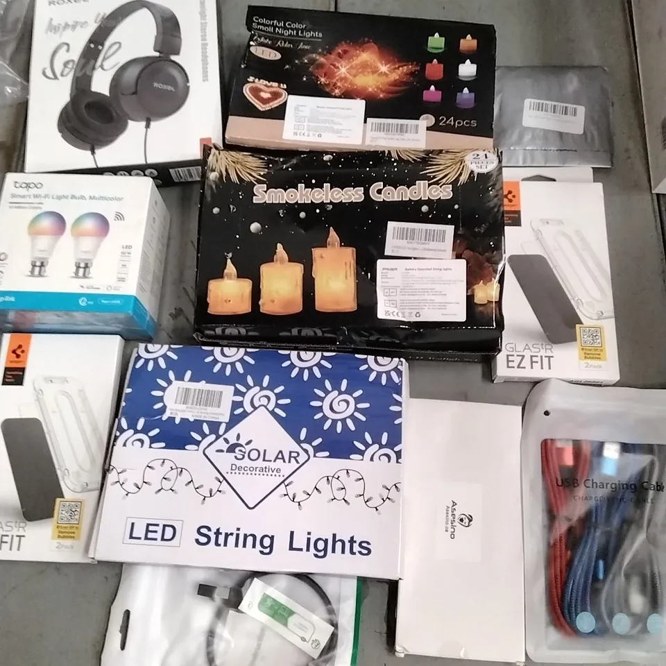 BOX TO CONTAIN LARGE AMOUNT OF MIXED ELECTRICAL ITEMS, ACCESSORIES ETC