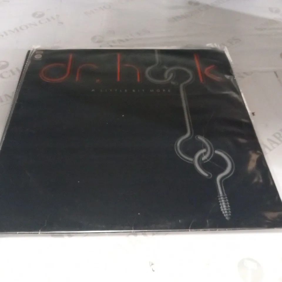 6 X VINYL LPS TO INCLUDE. DAVID BOWIE, JIMI HENDRIX, LAZARUS, DR HOOK, THE WHO AND CHEETAH.