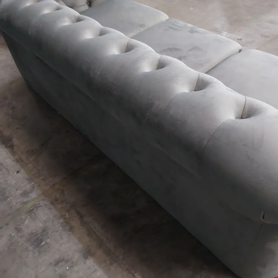 DESIGNER THREE SEATER CHESTERFIELD SOFA SILVER PLUSH FABRIC WITH STUDDED DETAIL 
