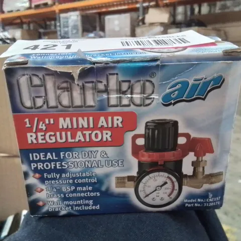 BOXED clarke 1/4IN MINI AIR REGULATOR WITH GAUGE – BRASS 1/4IN NPT MALE CONNECTORS, WALL MOUNT BRACKET INCLUDED