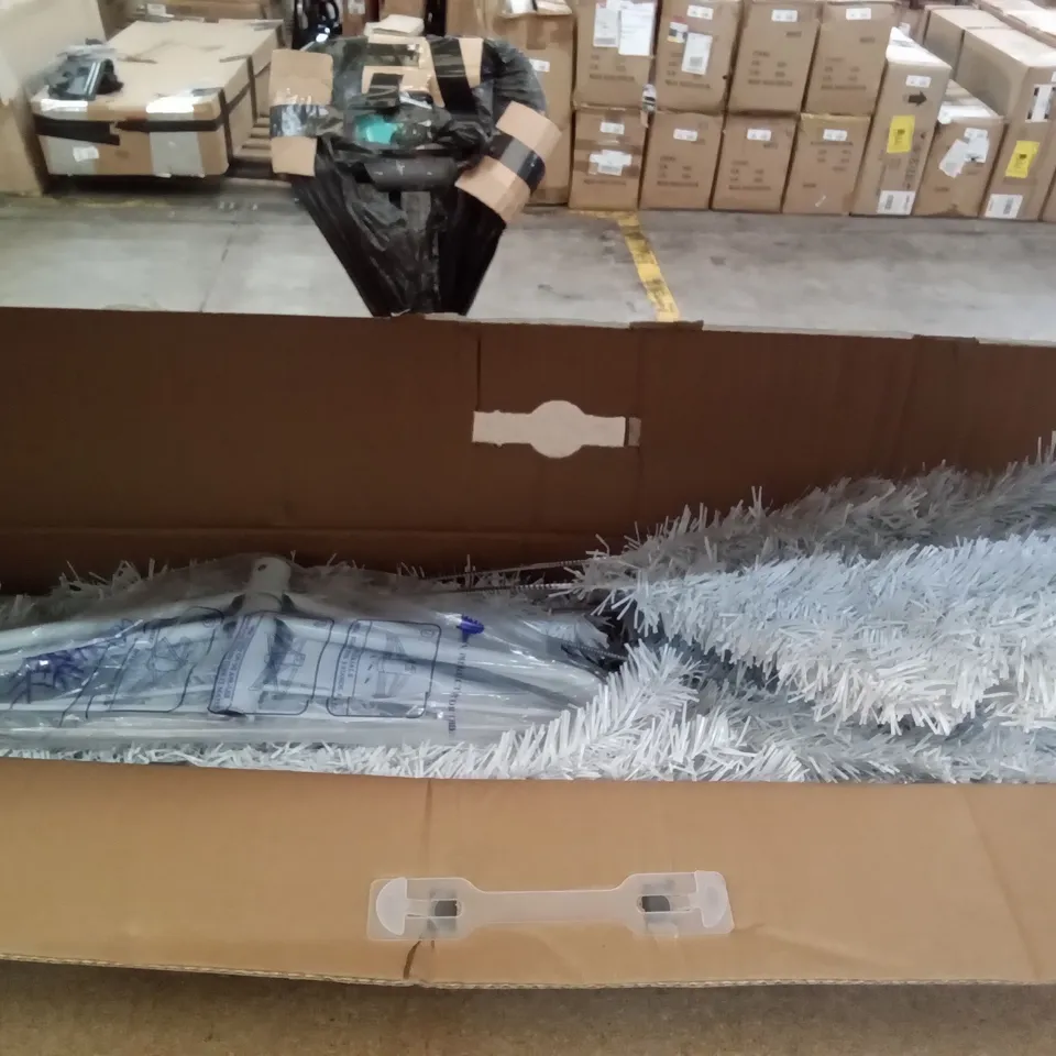 BOXED WHITE ARTIFICAL CHRISTMAS TREE