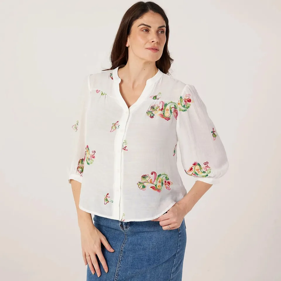APRICOT PAISLEY EMBROIDERED BLOUSE ECRU SMALL