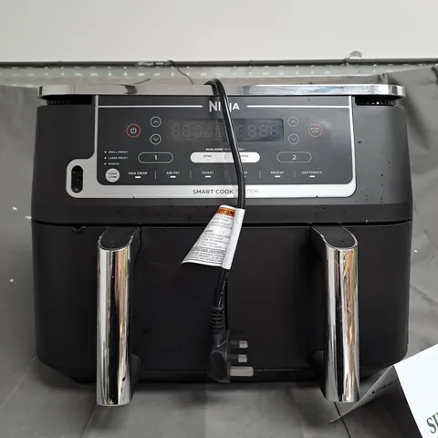 BOXED NINJA FOODI MAX DUALZONE AIR FRYER IN BLACK