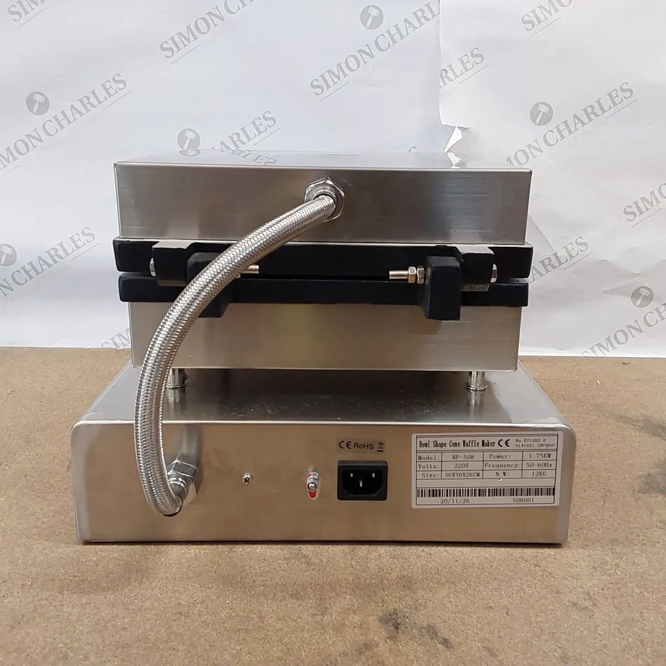 BOXED COMMERCIAL WAFFLE MAKER (1 BOX)