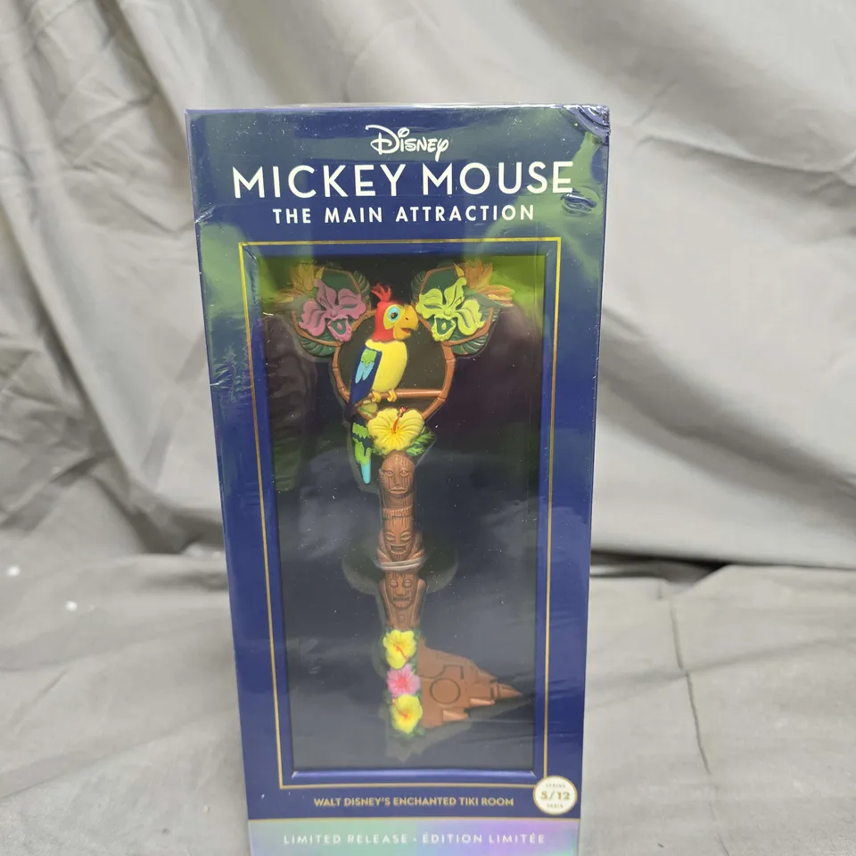 DISNEY MICKEY MOUSE THE MAIN ATTRACTION LIMITED EDITION KEY – ENCHANTED TIKI ROOM (5/12)