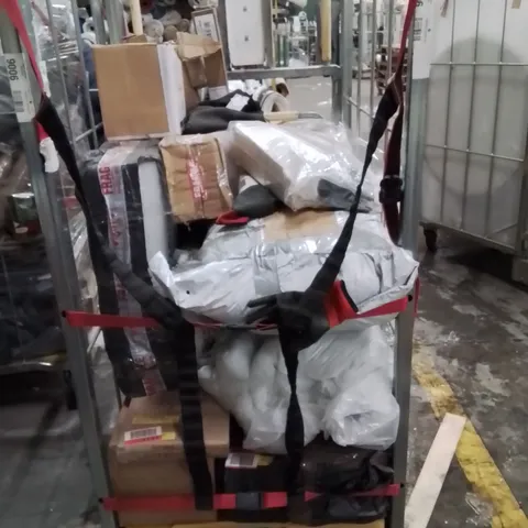 CAGE OF ASSORTED HOUSEHOLD GOODS AND PRODUCTS TO INCLUDE;CURTAINS,FLOODLIGHT,SNOWGLOBE 