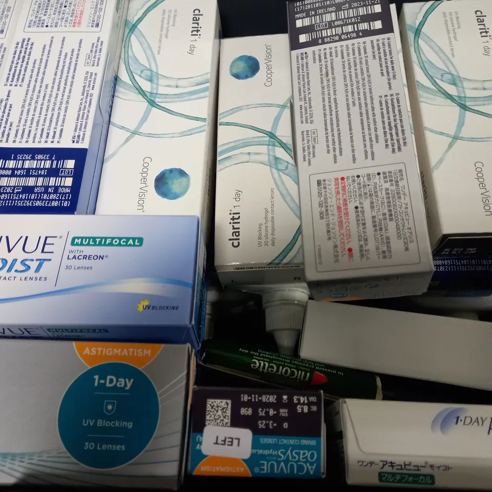 BOX OF APPROX 20 ASSORTED VISION CARE ITEMS TO INCLUDE - SPECSAVERS OMNI PURPOSE - OTE SENSATION ALL IN ONE - CLARITI CONTACT LENSES ETC
