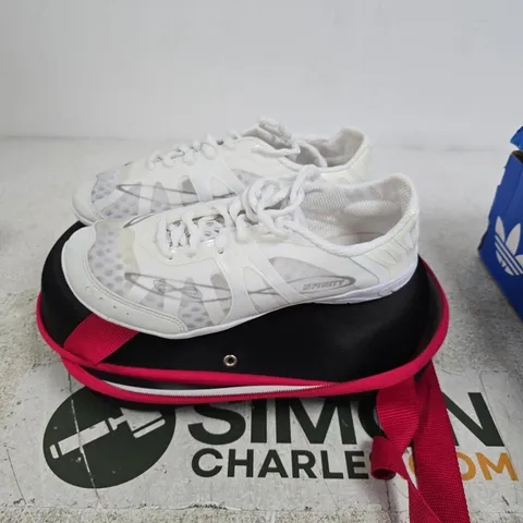 INFINITY VENGEANCE WHITE TRAINERS – SIZE 7.5