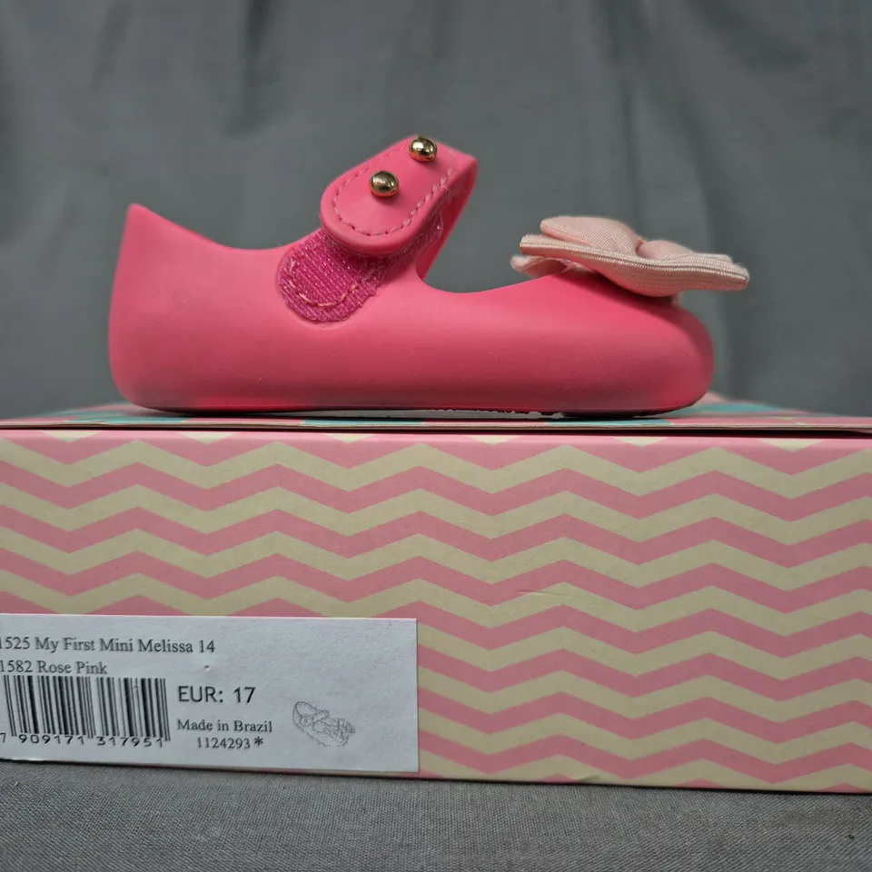 BOXED PAIR OF MY FIRST MINI MELISSA BABY SHOES IN PINK W. BOW DETAIL EU SIZE 17