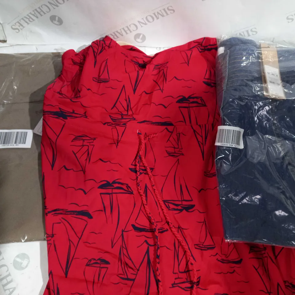 BOX OF APPROX 30 ASSORTED CLOTHING ITEMS TO INCLUDE - MONSOON - NINA LEONARD -  ECT