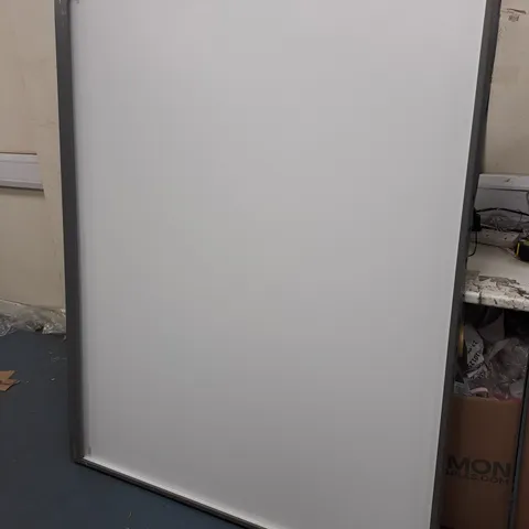 SMART BOARD SB480 WHITEBOARD - COLLECTION ONLY