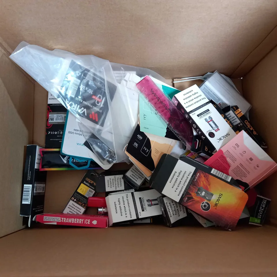BOX OF APPROX 15 VAPING ITEMS TO INCLUDE SMOK MENTHOL DISPOSABLE, SMOK MESH COIL, ASPIRE ATOMIZER