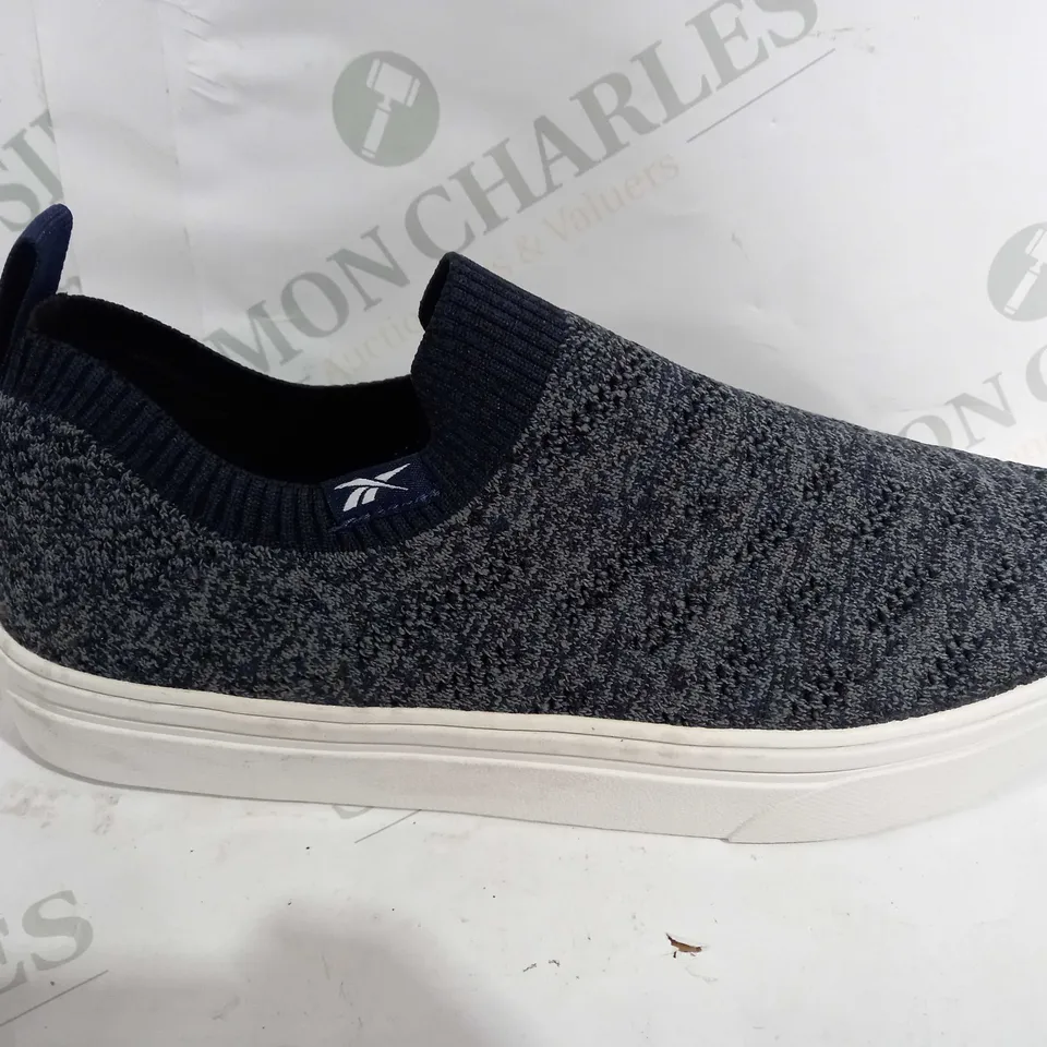 PAIR OF REEBOK MEMORYTECH FABRIC SLIP ON SHOES IN BLUE/GREY - UK 6.5