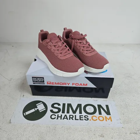 BOXED BOBS SPORT MEMORY FOAM TRAINERS SIZE 5