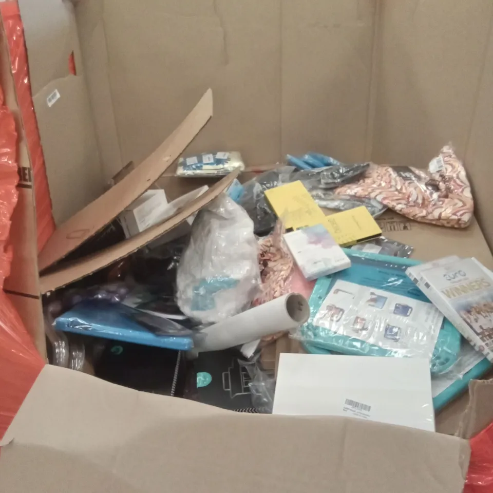 PALLET OF ASSORTED ITEMS INCLUDING, TABLET CASES, COLD BREWER, SPRINKLER BALL AND WOMENS JEWELERY 