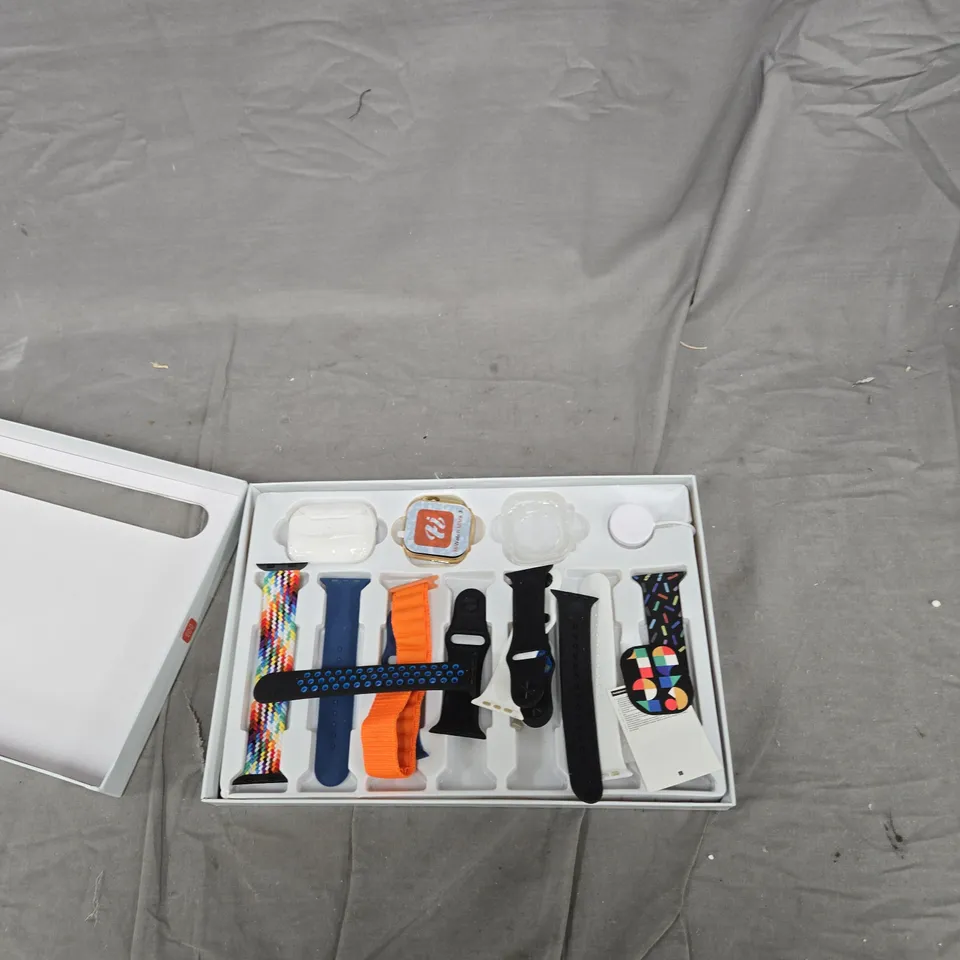 I20 ULTRA 2 MAX SMARTWATCH BUNDLE WITH EARPHONES AND 10-IN-1 BAND SET