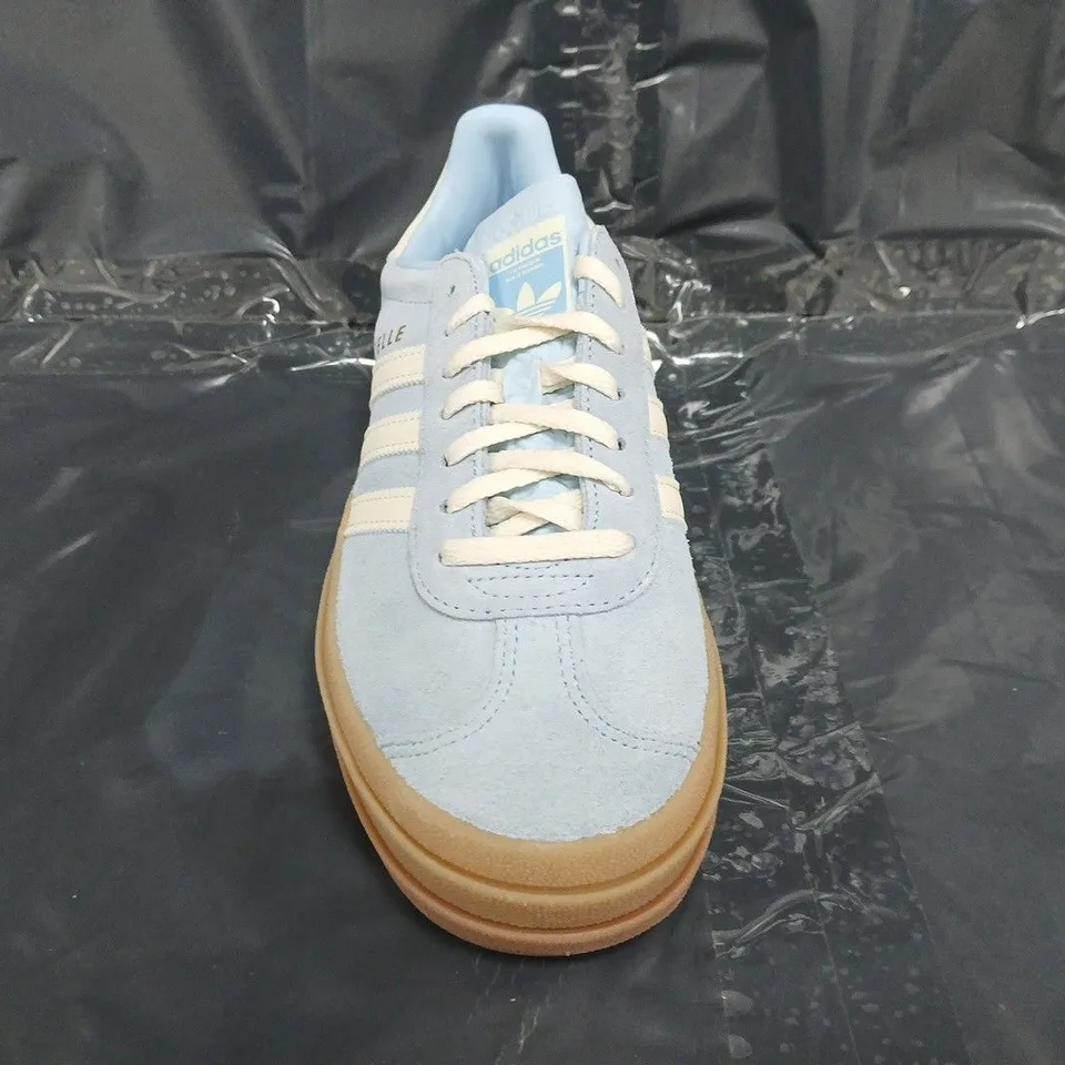 BOXED PAIR OF ADIDAS GAZELLE BOLD WOMENS SHOES IN LIGHT BLUE/CREAM SIZE UK 5.5