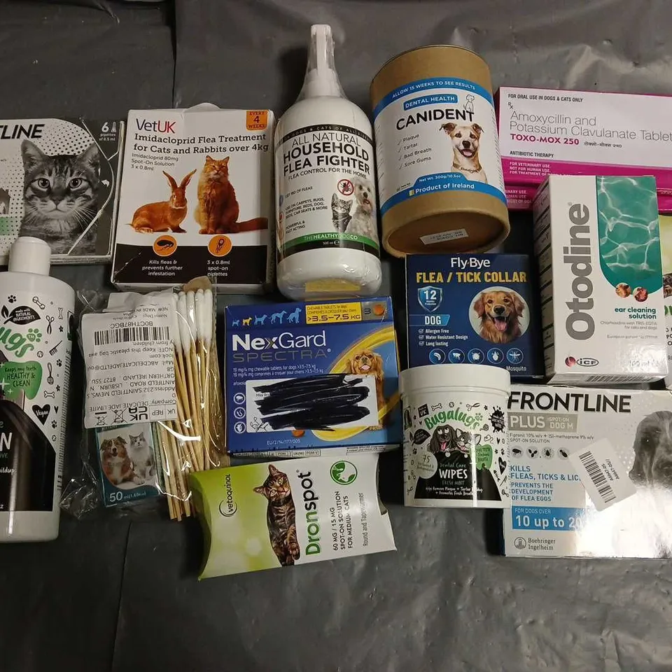 LOT OF ASSORTED PET CARE ITEMS TO INCLUDE FRONTLINE SPOT ON, CANIDENT, BUGALUGS WIPES AND ORIGINAL STENDKER