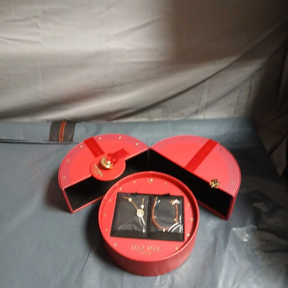 LOLA ROSE JEWELLERY SET – NECKLACE & BRACELET IN RED ROUND PRESENTATION BOX