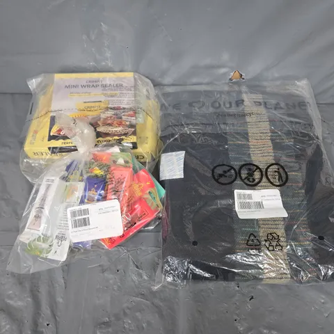 APPROXIMATELY 18 ASSORTED ITEMS TO INCLUDE CRIMPIT BUNDLE, APRICOT BLUE STRIPE BLANKET CAPE, DR PAW PAW 9 PC SET, ETC - COLLECTION ONLY