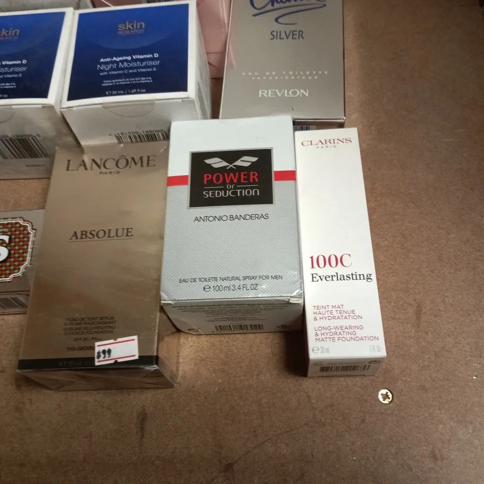 APPROXIMATELY 35 ASSORTED HEALTH & BEAUTY ITEMS: LANCÔME ABSOLUE & BLANC EXPERT CUSHION, POWER OF SEDUCTION FRAGRANCE, REVLON CHROMATICS COSMETICS, CLARINS, SKIN CHEMISTS MOISTURISERS, MARVIS TOOTHPAS