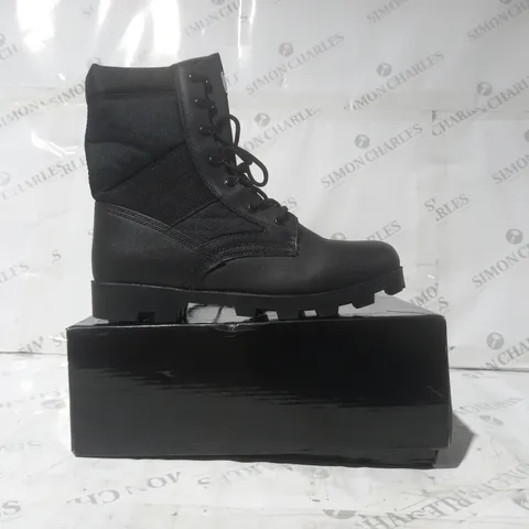 BOXED PAIR OF SAVAGE ISLAND JUNGLE BOOTS IN BLACK UK SIZE 10