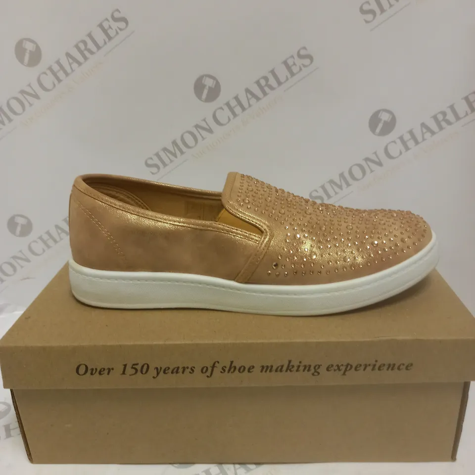 BOXED PAIR OF CUSHION WALK DIAMANTE SLIP ON SHOES IN ROSE GOLD - SIZE 7
