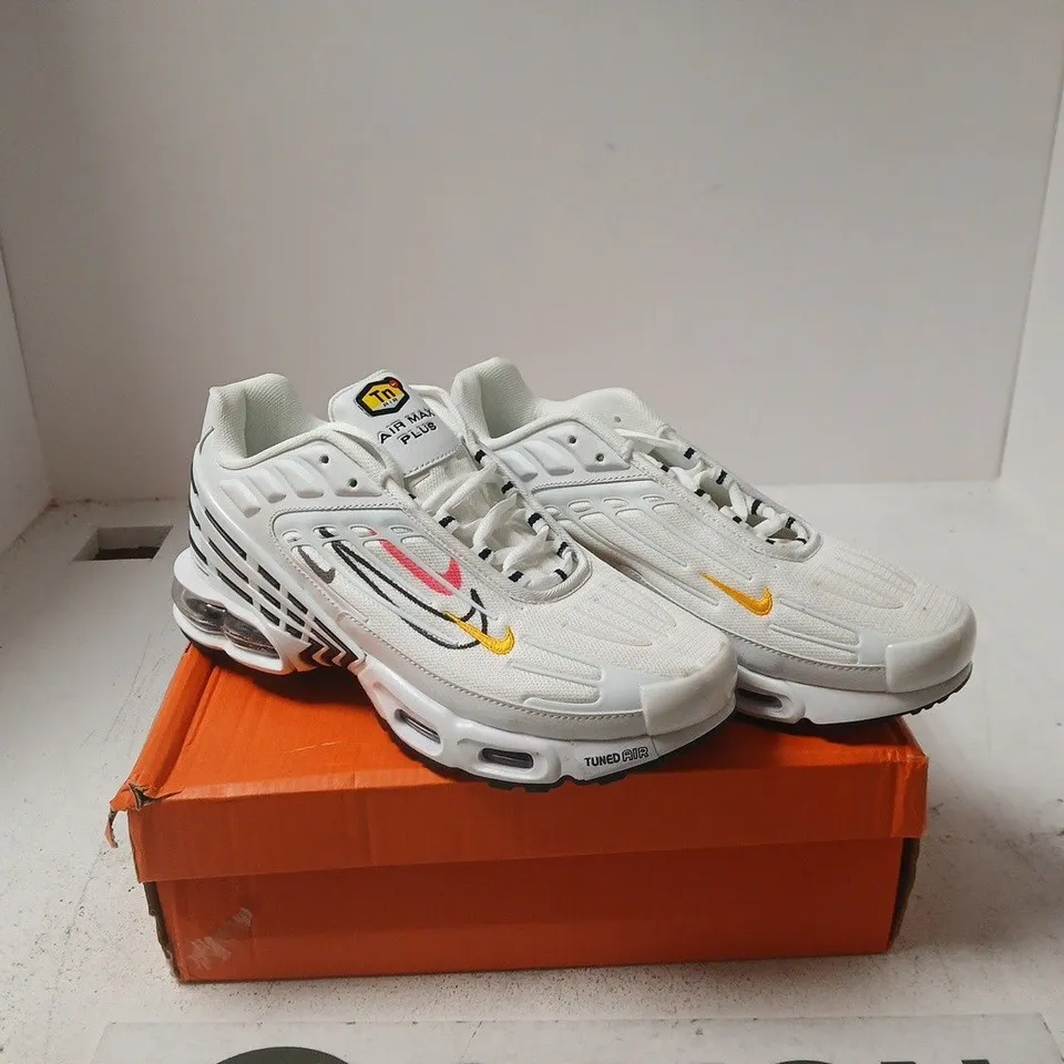NIKE TUNED AIR MAX PLUS UK 7 WHITE