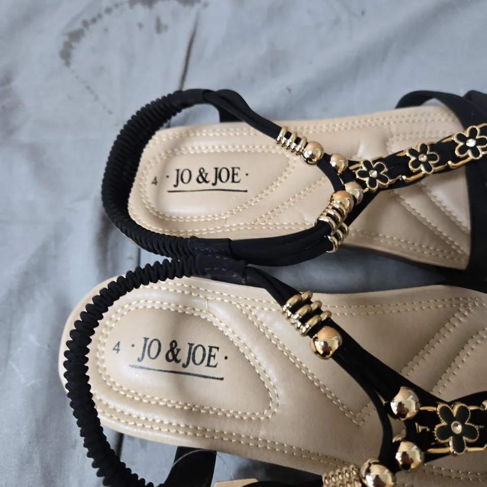 JO & JOE WOMEN’S SANDALS – BLACK STRAPS WITH FLORAL GOLD BEAD DETAILING, BEIGE FOOTBEDS, UK 4