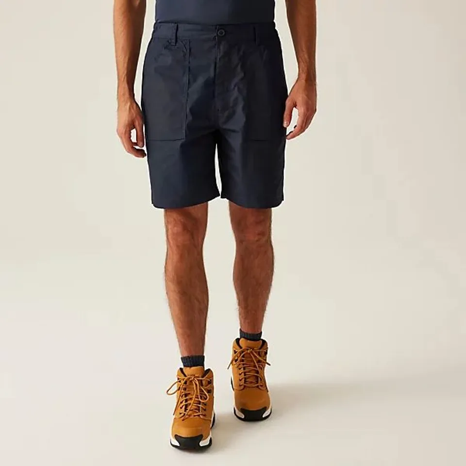 REGATTA PROFESSIONAL ACTION SHORTS UK 32" NAVY 