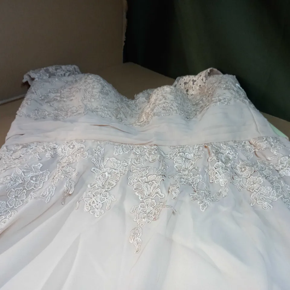 DESIGNER NUDE/LACE DETAIL CORSET BACK BRIDESMAID/OCCASION GOWN