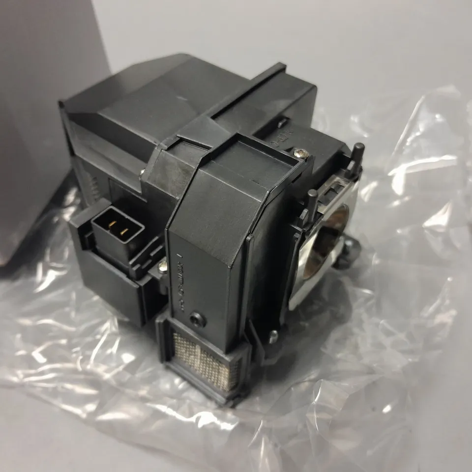 LP90 PROJECTOR LAMP