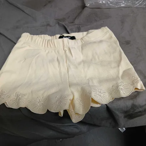 EGO OFFICIAL BEIGE EMBROIDERED SHORTS – SIZE 10