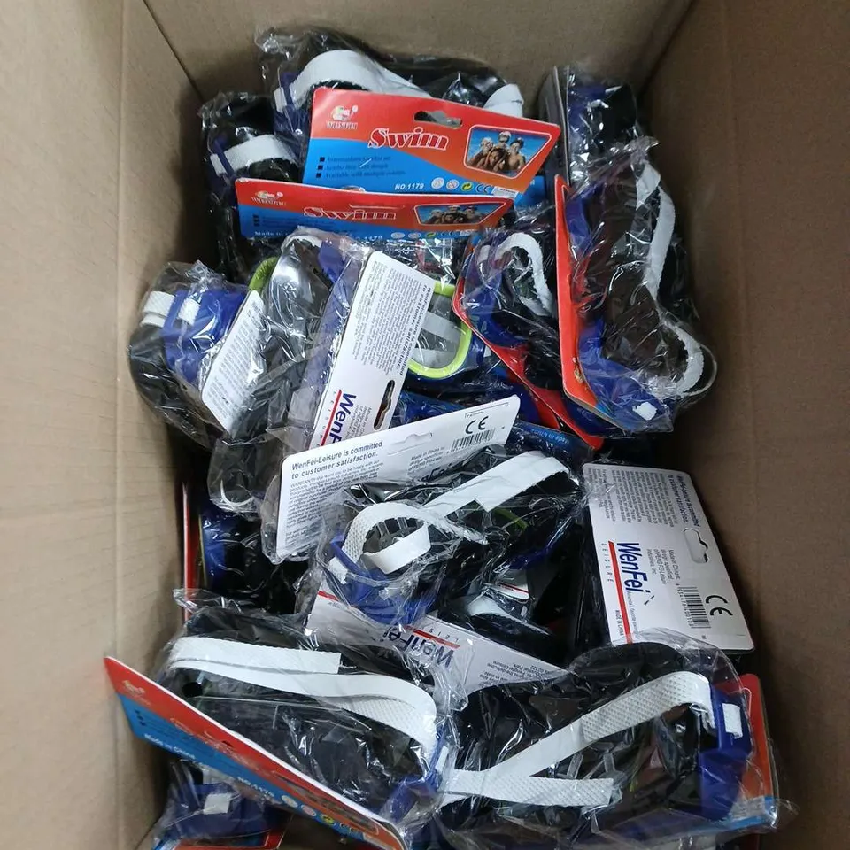 BOX OF APPROX 20 SWIMMING GOGGLES