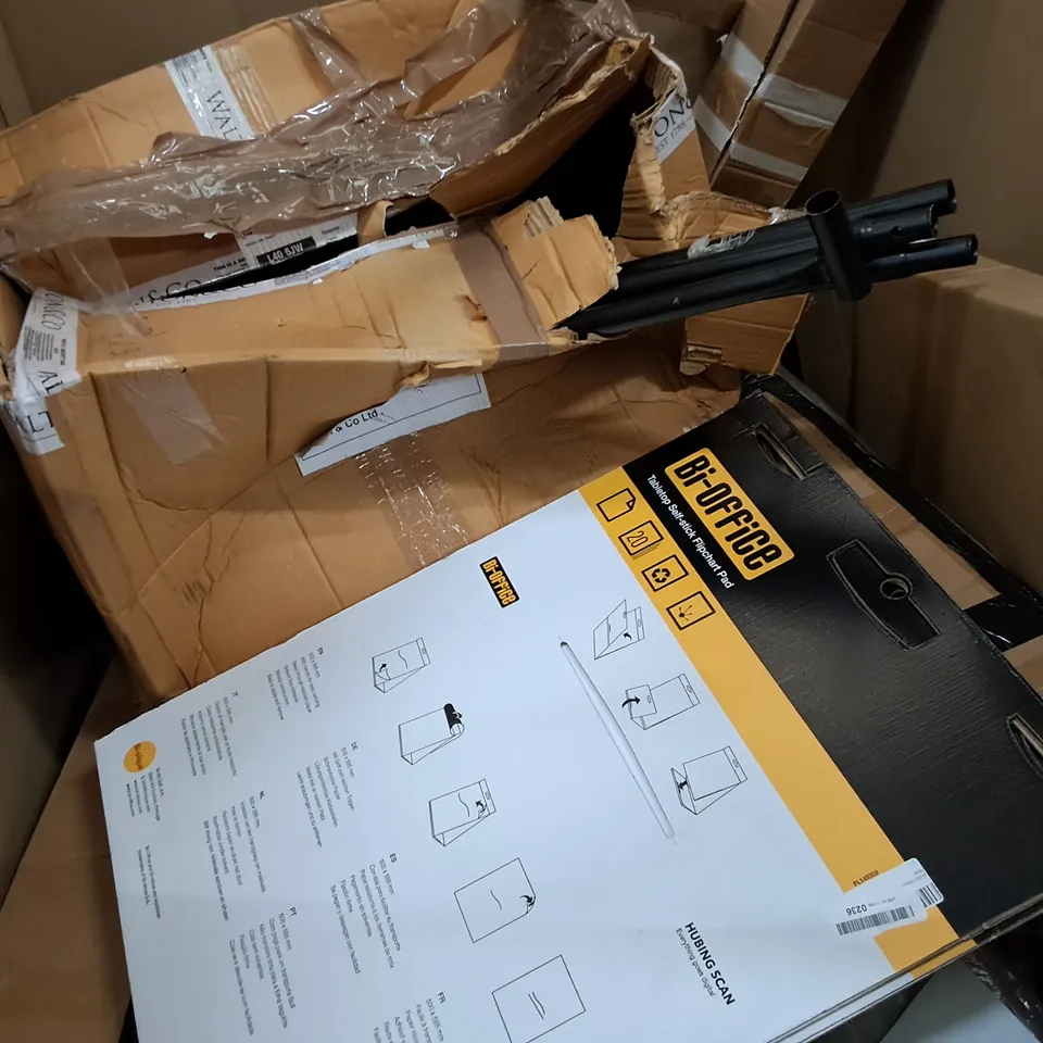 PALLET OF ASSORTED HOUSEHOLD ITEMS TO INCLUDE 20FT ALUMINIUM FLAGPOLE, GARMENT RACKS AND TABLETOP FLIP CHART PAD