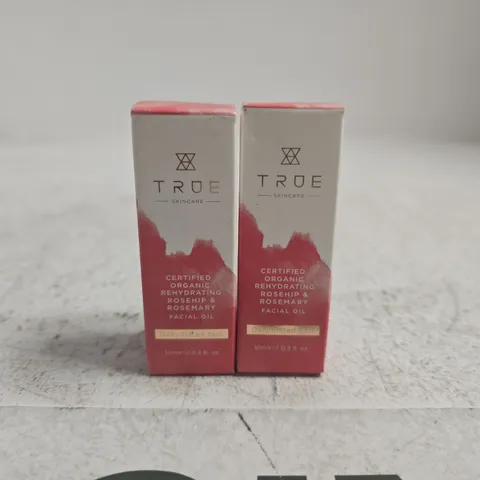 BOX OF APPROXIMATELY 30 TRUE SKINCARE CERTIFIED ORGANIC REHYDRATING ROSEHIP & ROSEMARY FACIAL OIL